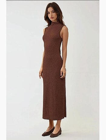Vestido comprido bodycon com decote halter texturizado hiccup