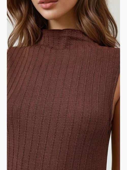 Vestido comprido bodycon com decote halter texturizado hiccup - Kiabi Vestido comprido bodycon com decote halter texturizado hiccup - Kiabi