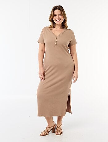 Vestido comprido canelado de manga curta