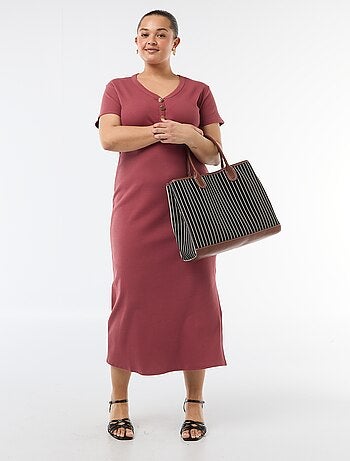 Vestido comprido canelado de manga curta