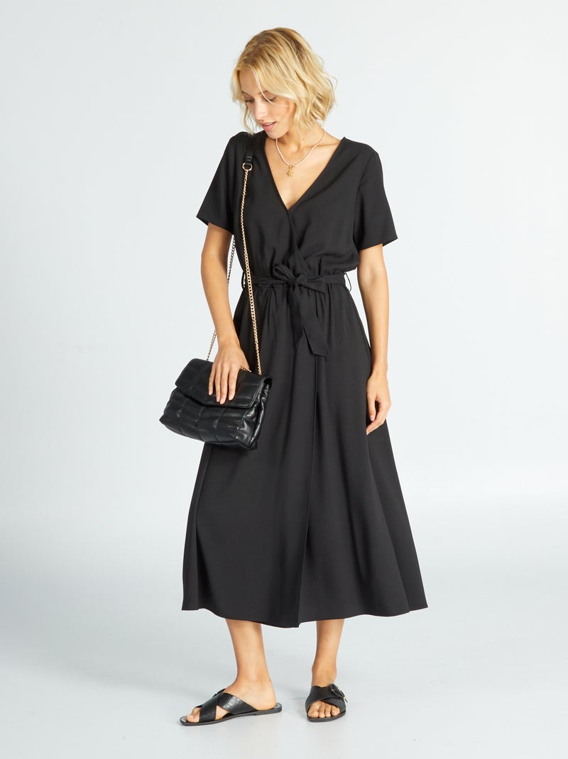 Vestido comprido com abertura trespassada Preto - Kiabi