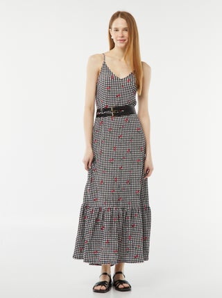 Vestido comprido com alças finas de material gofrado