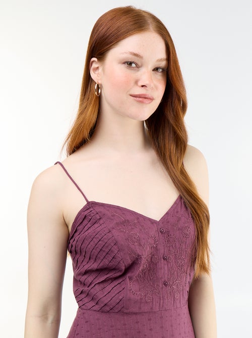 Vestido comprido com alças finas e bordados - Kiabi