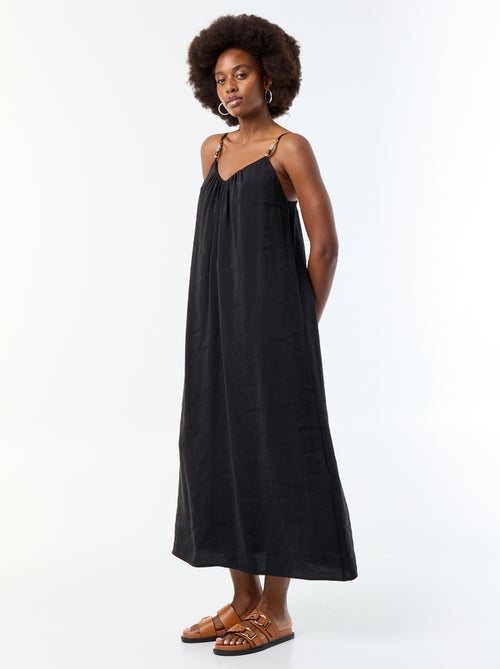 Vestido comprido com alças finas e pérolas - Kiabi Vestido comprido com alças finas e pérolas - Kiabi