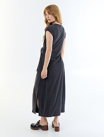 Vestido comprido com atilho