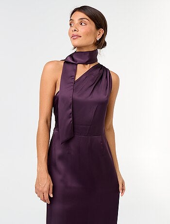 Vestido comprido com corte assimétrico