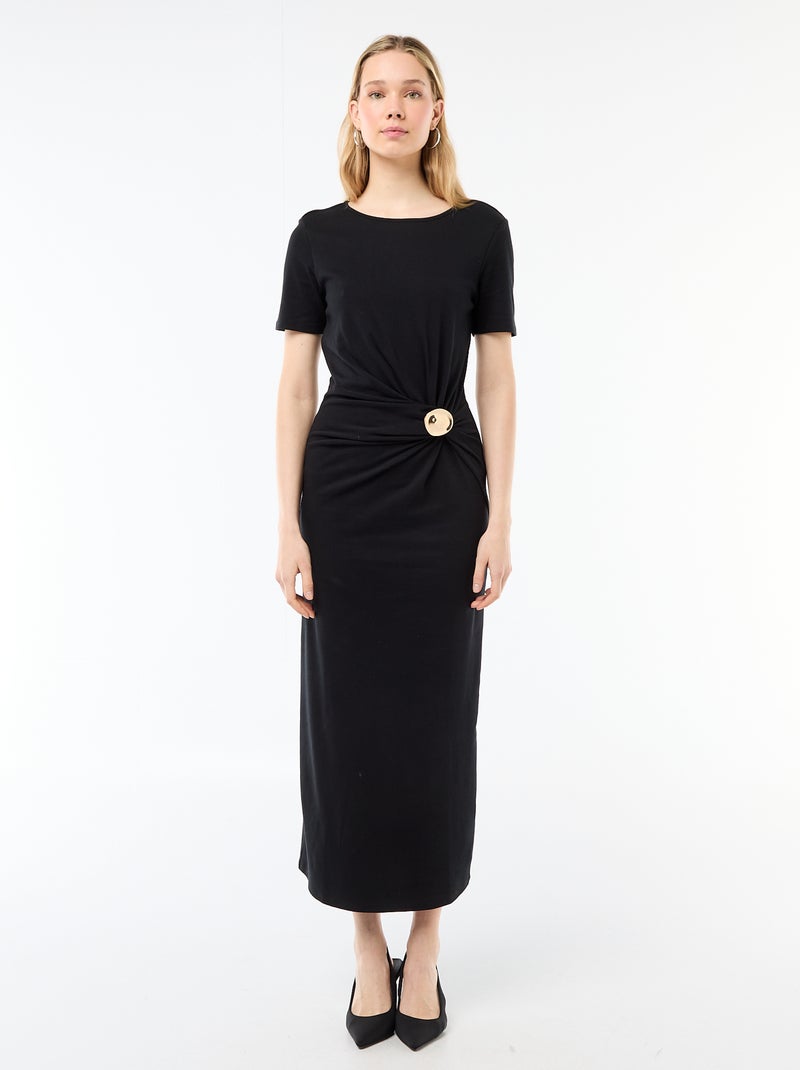 Vestido comprido com corte drapeado e detalhe de bijuteria Preto - Kiabi