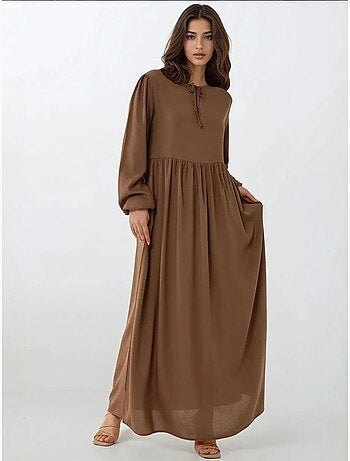 Vestido comprido com corte em a e gola redonda hiccup