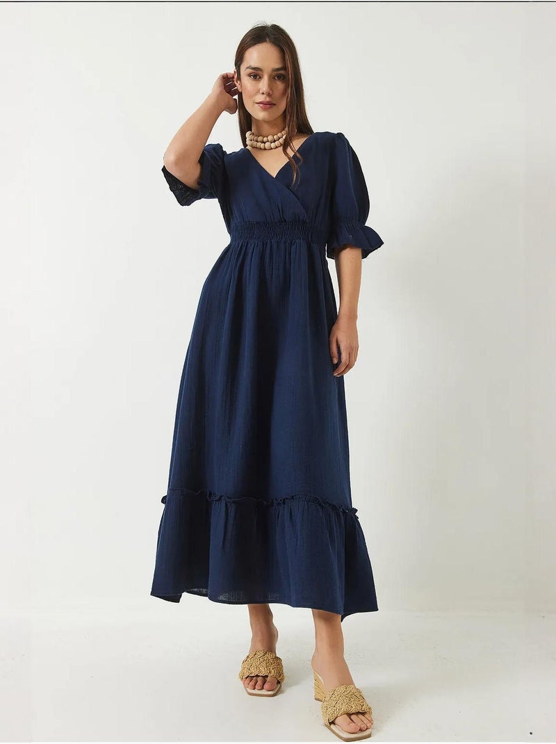 Vestido comprido com decote cruzado, cintura elástica e mangas lucci Azul-marinho - Kiabi