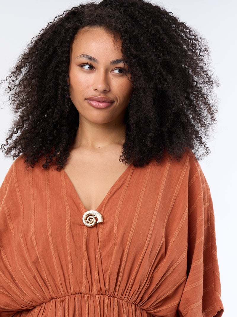 Vestido comprido com decote cruzado e joia fantasia Laranja - Kiabi