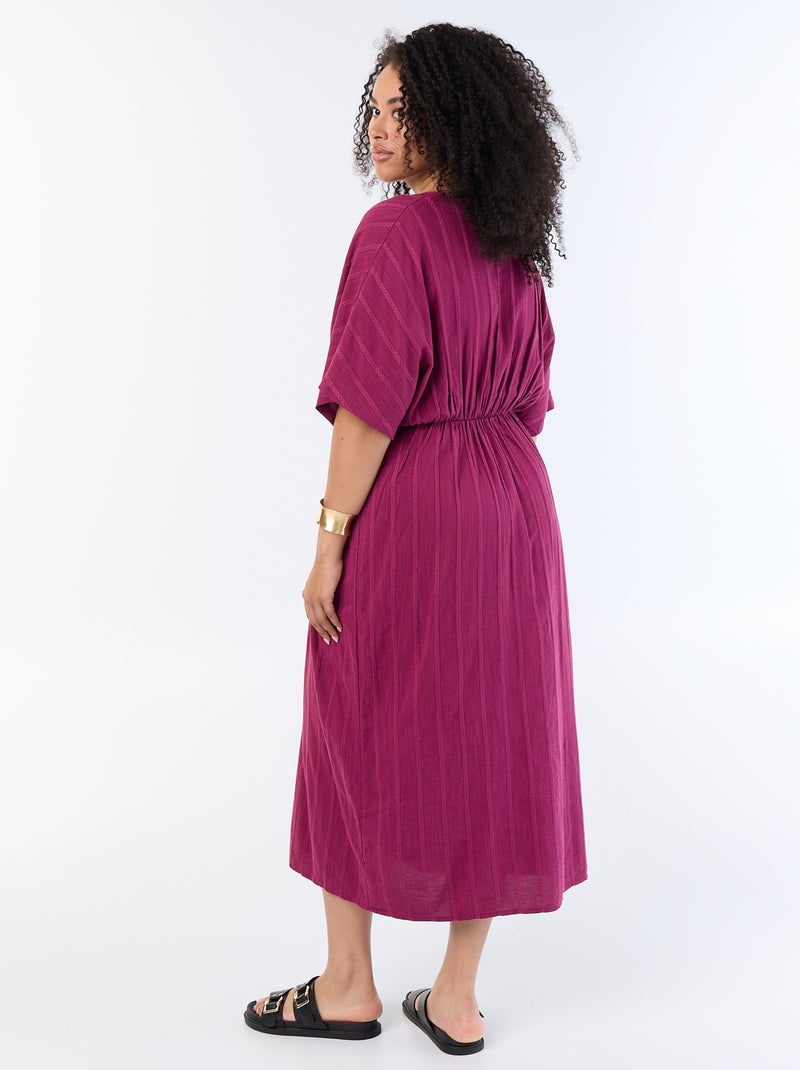 Vestido comprido com decote cruzado e joia fantasia Violeta - Kiabi