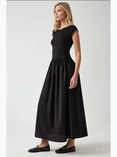 Vestido comprido com decote em bico e corte em a hiccup - Kiabi Vestido comprido com decote em bico e corte em a hiccup - Kiabi
