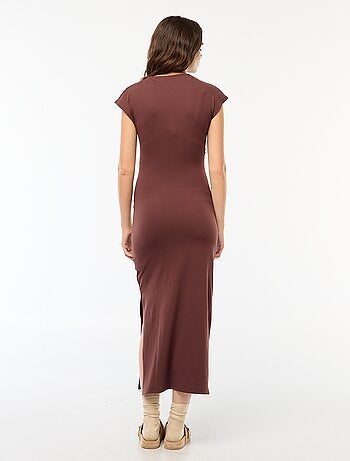 Vestido comprido com folhos