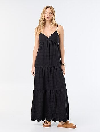 Vestido comprido com folhos