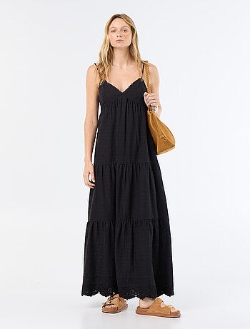 Vestido comprido com folhos