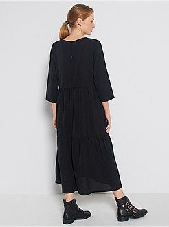 Vestido comprido com folhos - Kiabi