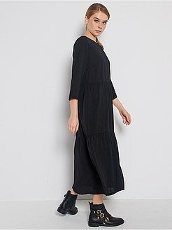 Vestido comprido com folhos - Kiabi