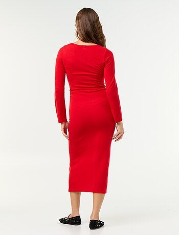 Vestido comprido com joia na cintura