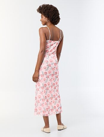 Vestido comprido com padrão de 'flores'