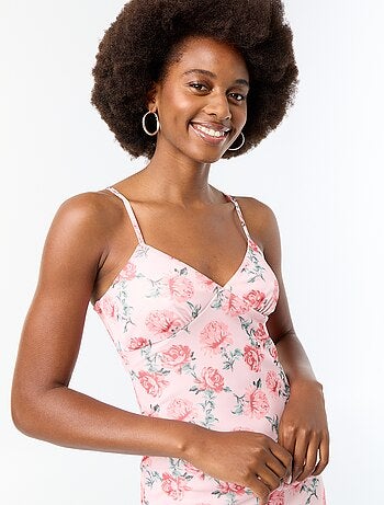 Vestido comprido com padrão de 'flores'