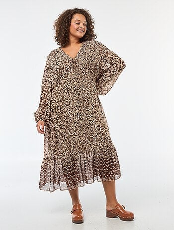 Vestido comprido com padrão e laço no colarinho