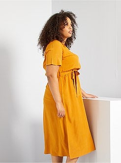 Vestido comprido com rachas - Kiabi