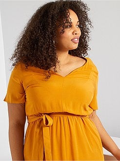 Vestido comprido com rachas - Kiabi