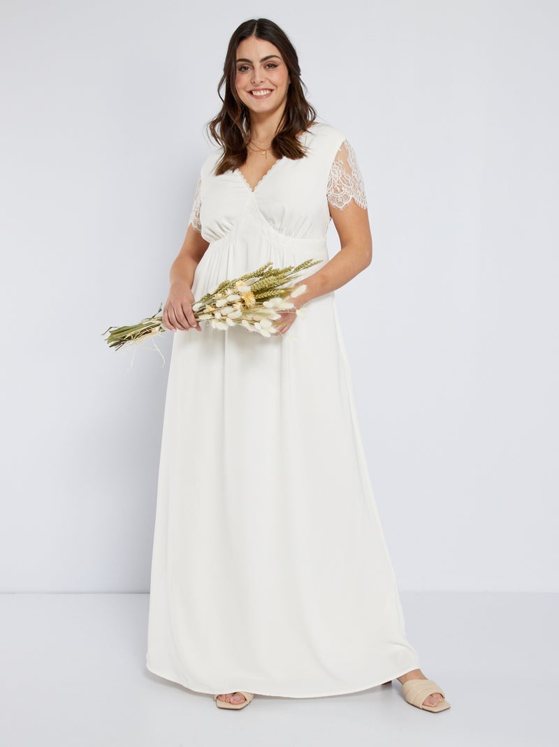 Vestido comprido com renda Branco - Kiabi