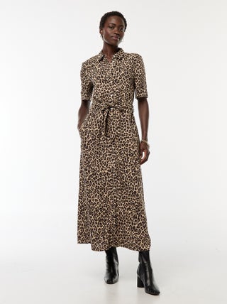Vestido comprido corte camisa com cinto na cintura