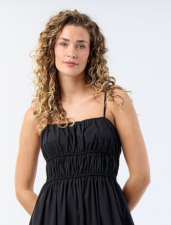 Vestido comprido de camadas liso