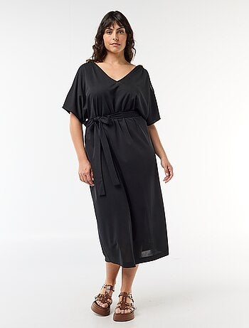 Vestido comprido de cerimónia com mangas curtas