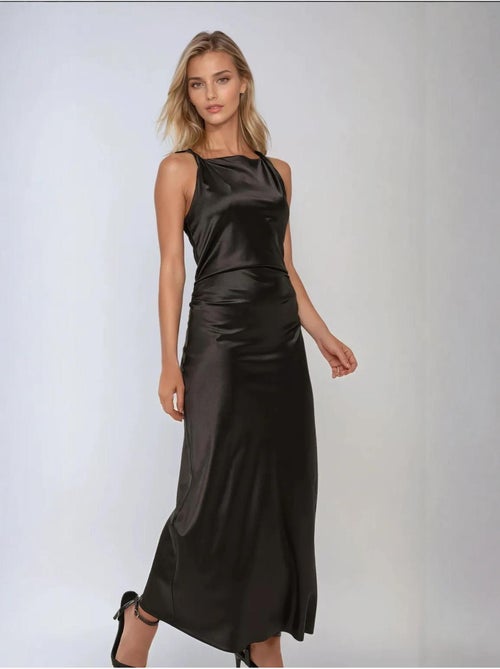 Vestido comprido de cetim - Kiabi Vestido comprido de cetim - Kiabi