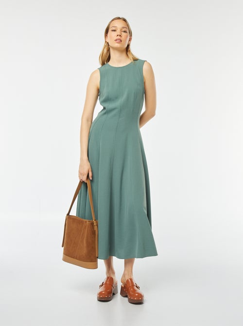 Vestido comprido de forma larga sem manga - Kiabi