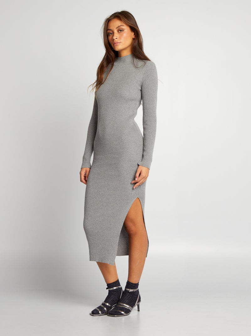 Vestido comprido de malha canelada CINZA - Kiabi