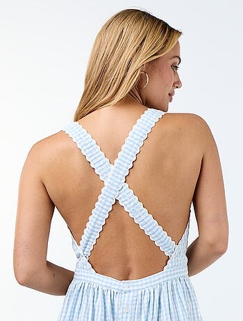 Vestido comprido de malha waffle com alças cruzadas
