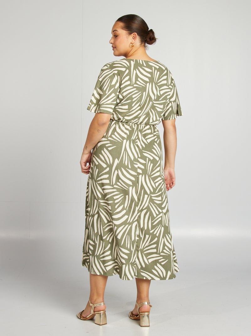 Vestido comprido de manga curta e tecido texturado CAQUI - Kiabi