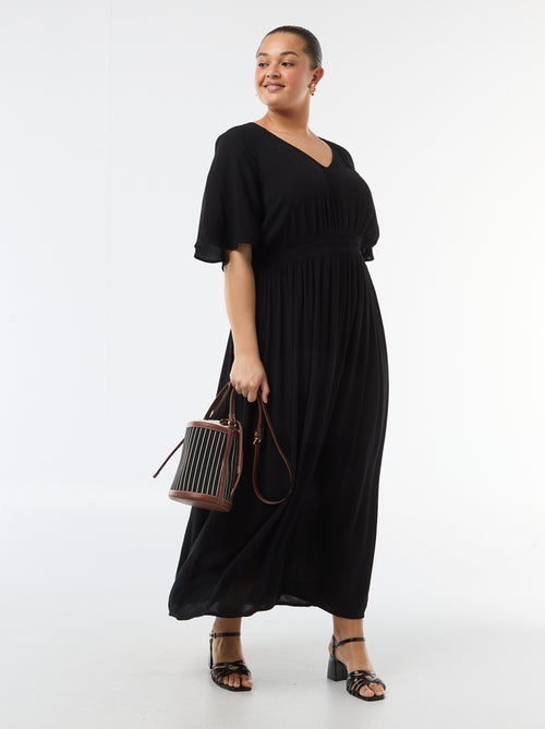 Vestido comprido de manga curta em material crepe - Kiabi