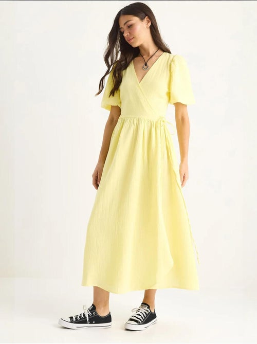 Vestido comprido de musselina com fecho cruzado e mangas abalonadas lucci - Kiabi Vestido comprido de musselina com fecho cruzado e mangas abalonadas lucci - Kiabi