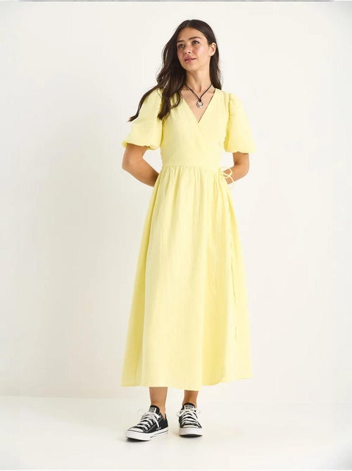 Vestido comprido de musselina com fecho cruzado e mangas abalonadas lucci - Kiabi Vestido comprido de musselina com fecho cruzado e mangas abalonadas lucci - Kiabi