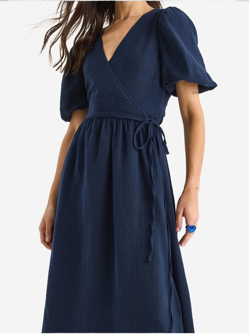 Vestido comprido de musselina com fecho cruzado e mangas abalonadas lucci Azul-marinho - Kiabi