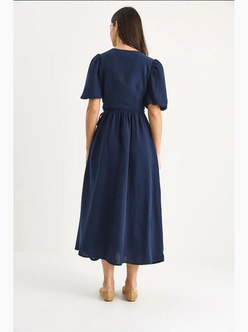 Vestido comprido de musselina com fecho cruzado e mangas abalonadas lucci - Kiabi Vestido comprido de musselina com fecho cruzado e mangas abalonadas lucci - Kiabi