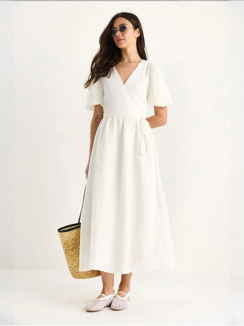 Vestido comprido de musselina com fecho cruzado e mangas abalonadas lucci Branco - Kiabi