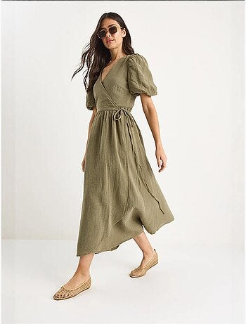 Vestido comprido de musselina com fecho cruzado e mangas abalonadas lucci
