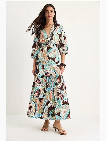 Vestido comprido de popelina com decote em v e estampado étnico com costas franzidas lucci