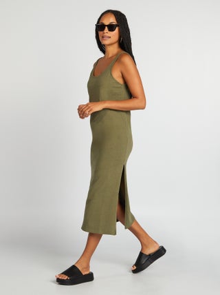 Vestido comprido de praia em linho