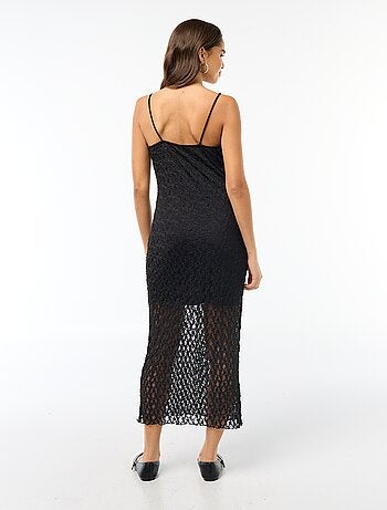 Vestido comprido de renda com alças finas