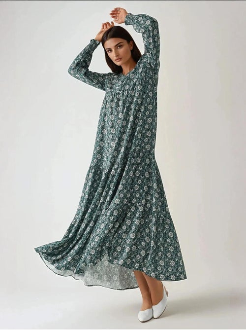 Vestido comprido em viscose com gola redonda estampado hiccup - Kiabi Vestido comprido em viscose com gola redonda estampado hiccup - Kiabi