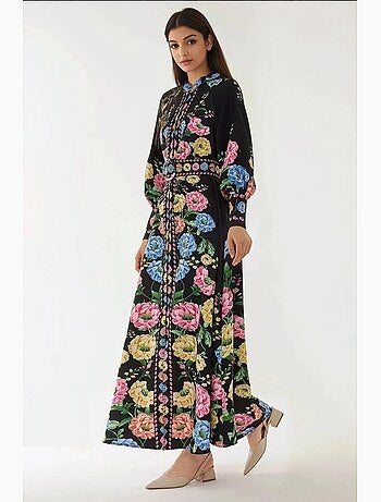 Vestido comprido estampado de manga comprida com cinto