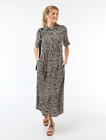 Vestido comprido estilo camisa com cinto para atar