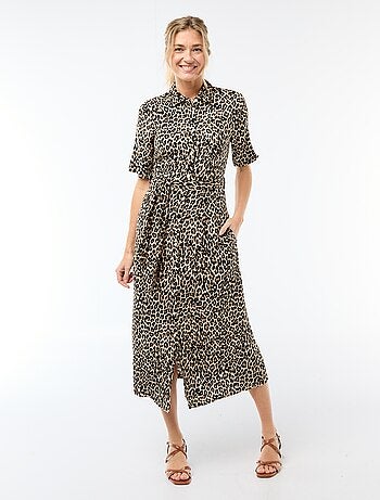 Vestido comprido estilo camisa com cinto para atar